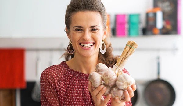 6 reasons to eat garlic daily